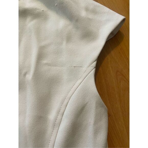 Betsy Johnson NWT Ivory Cap Sleeve Women’s Size 2 - Picture 9 of 9